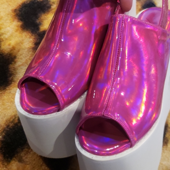 ⭐SALE⭐Chunky Barbie Holographic Wedges - Picture 10 of 10